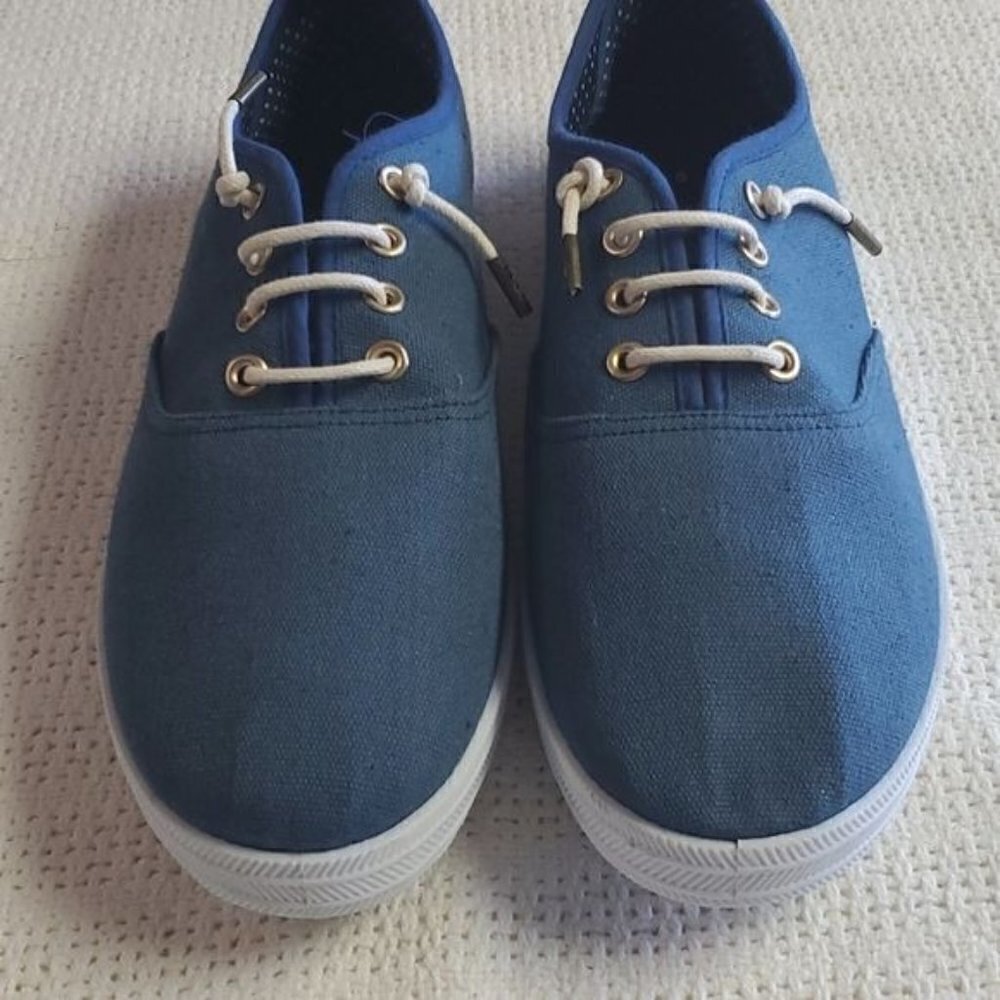 Xertia Low Top‎ Sz. 8 Blue Cinched Slipon Sneakers
